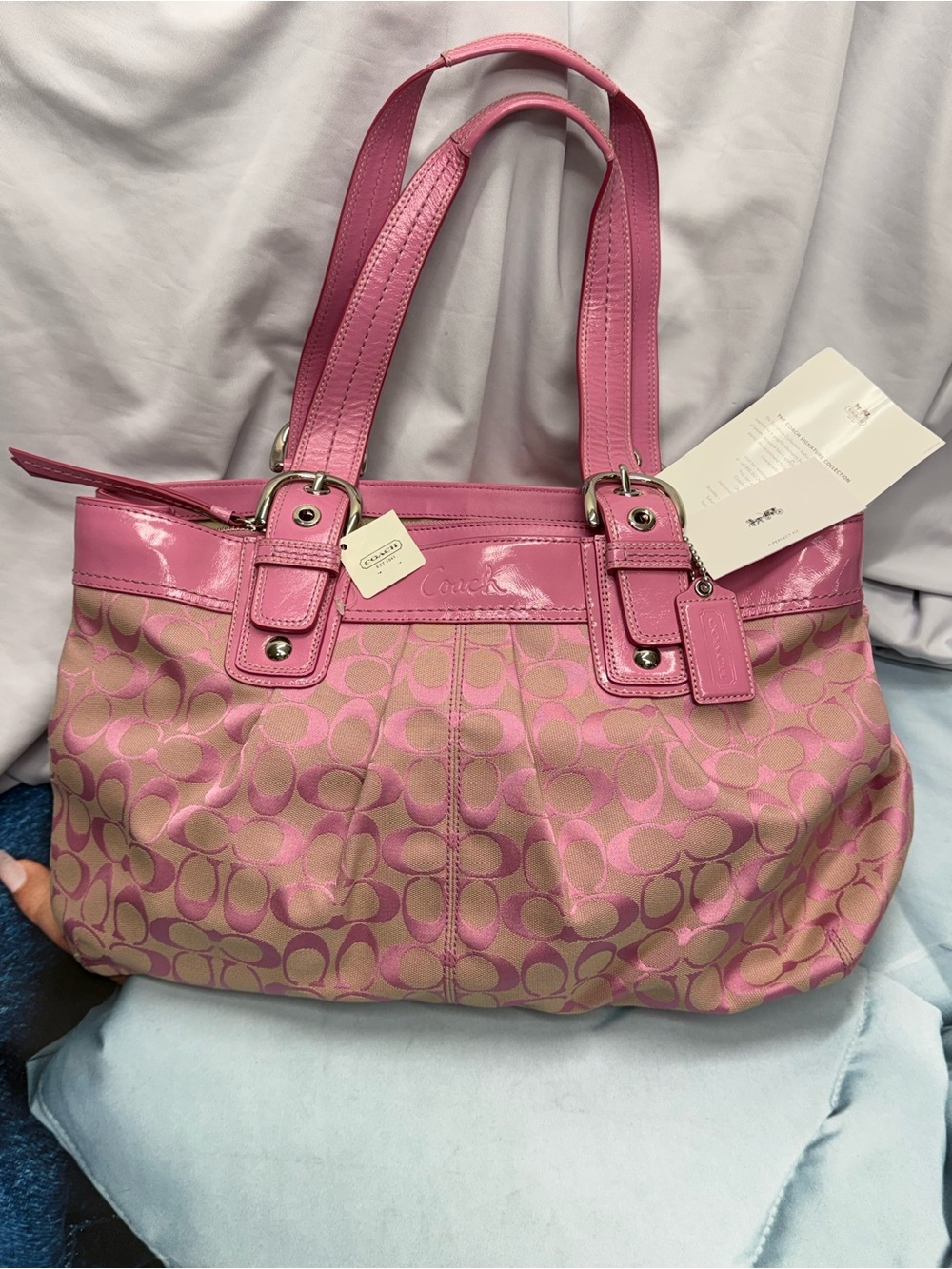 (new+tag) Coach SoHo Pleated Pink Signature Jacquard Tote w/ Leather Patent Trim - Picture 11 of 11